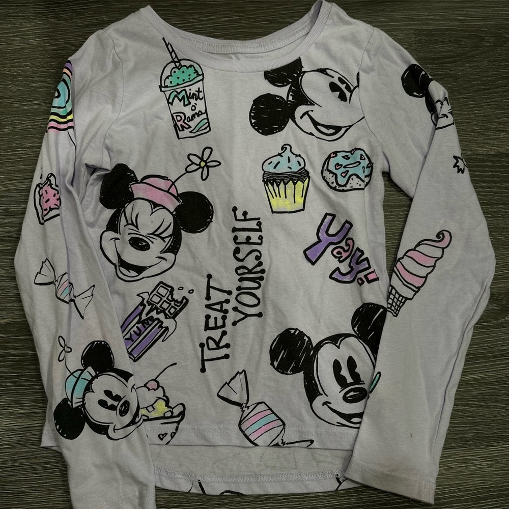Disney Minnie lilac top